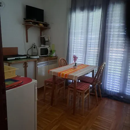 Dunja Apartament *