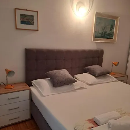 Dunja Appartement *