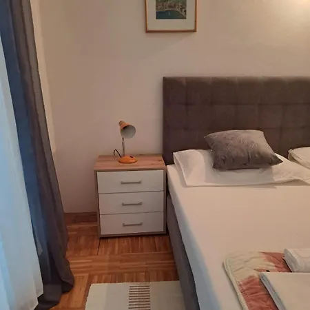 Dunja *